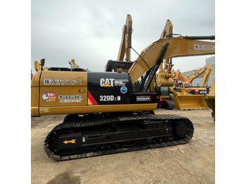 حفارة CATERPILLAR 320D