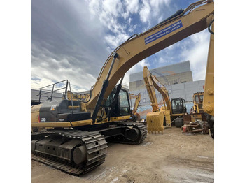 حفار زحاف CATERPILLAR 336D2