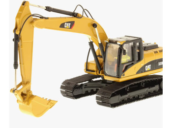 حفار زحاف CATERPILLAR 320D
