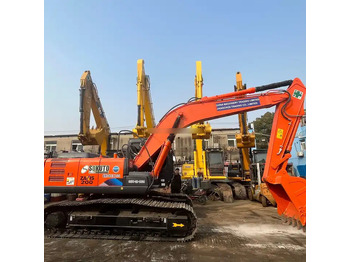 حفار زحاف HITACHI ZX200