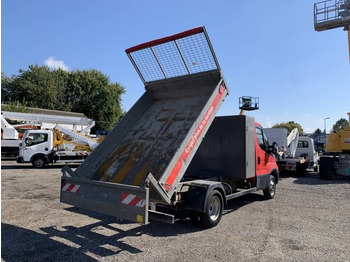شاحنة قلاب IVECO Daily 35c12