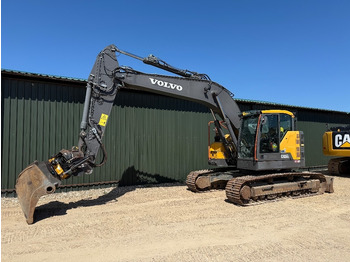 حفار زحاف VOLVO ECR235EL