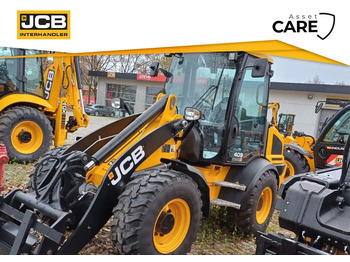اللودر بعجل JCB 409