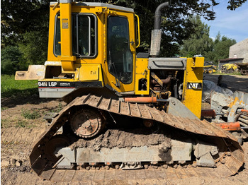 جرافة CATERPILLAR D4H