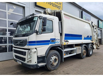 شاحنة النفايات VOLVO FM 330