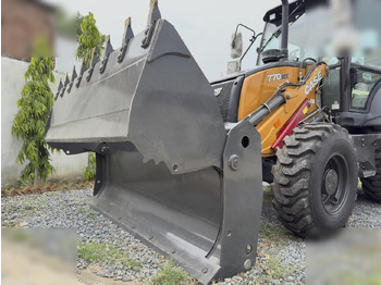 جديدة جرافة حفار CASE 770NX MAGNUM: صورة 4