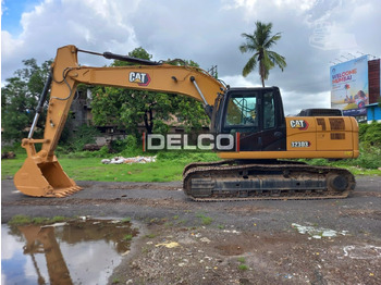 حفار زحاف CATERPILLAR 323D3