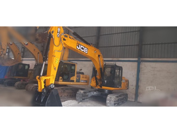 حفار زحاف JCB JS210LC