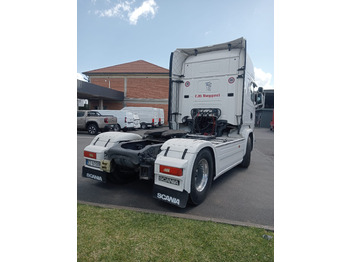 وحدة جر SCANIA R490LA4X2NB: صورة 2