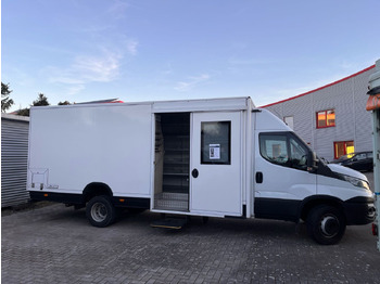 شاحنة بيع الطعام IVECO Daily