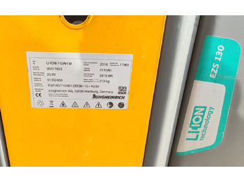 جرار السحب الكهربائي Jungheinrich EZS130 Li-Ion 2018yy/ 1590mh: صورة 5