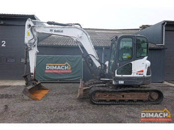 حفارة BOBCAT E80