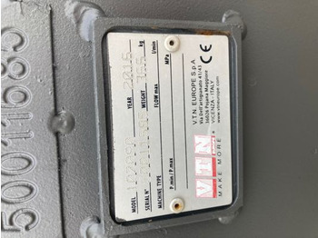 جديدة بكت attache hydraulique et godet 900 mm renforcé: صورة 3