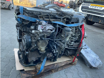 رأس المحرك LIEBHERR