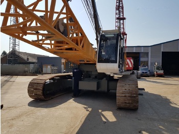 رافعة مجنزرة LIEBHERR