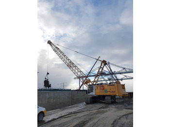 رافعة مجنزرة LIEBHERR HS 885 HD