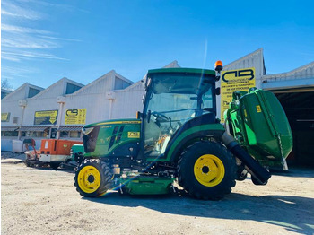 جرار صغير John Deere 2038R avec plateau de coupe et bas de ramassage: صورة 2