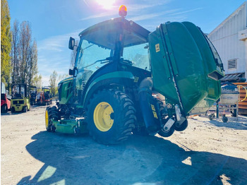 جرار صغير John Deere 2038R avec plateau de coupe et bas de ramassage: صورة 3