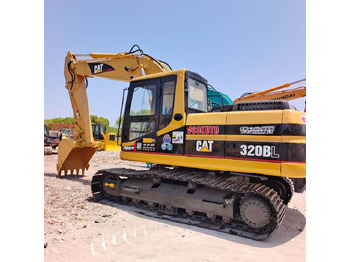 حفار زحاف CATERPILLAR 320BL