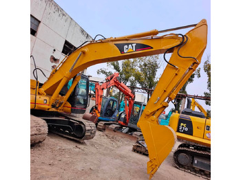 حفار زحاف CATERPILLAR 320CL