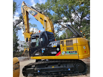 حفار زحاف CATERPILLAR 320D