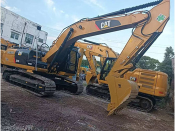 حفار زحاف CATERPILLAR 324D