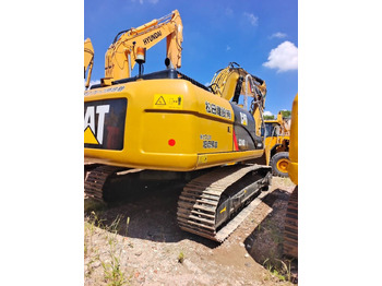حفار زحاف CATERPILLAR 324D