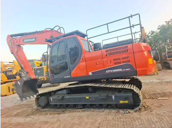 حفار زحاف DOOSAN DX225LC-9C