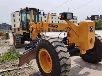 ممهدة XCMG GR180