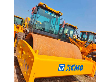 مدحلة ضاغطة XCMG XS263J: صورة 4