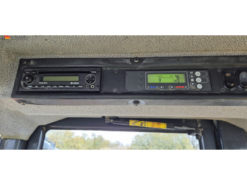 اللودر بعجل Komatsu WA 250 Zustand technisch ok, optisch 3-4 Unterlagen vorhanden: صورة 5