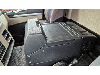 شاحنة مغلقة الصندوق MAN 8.250 7,30 m Koffer, Navi, Topzustand: صورة 4 شاحنة مغلقة الصندوق MAN 8.250 7,30 m Koffer, Navi, Topzustand: صورة 4