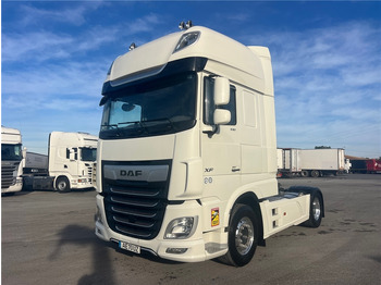 وحدة جر DAF XF 530