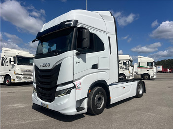 وحدة جر IVECO S-WAY