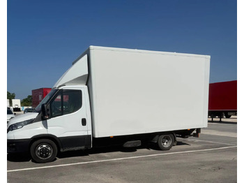 شاحنة مغلقة الصندوق IVECO Daily 35c14