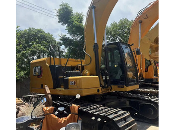 حفار زحاف Caterpillar 320GC: صورة 2