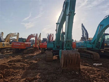 حفار زحاف KOBELCO