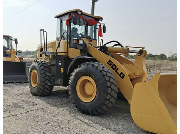 اللودر بعجل SDLG