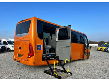 حافلة صغيرة IVECO Daily