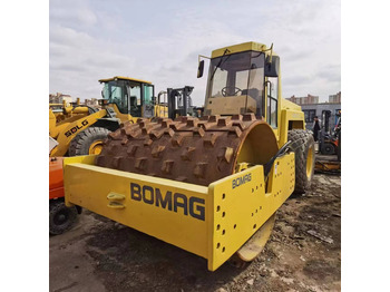 مدحلة ضاغطة BOMAG