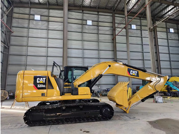 حفار زحاف CATERPILLAR 320GC