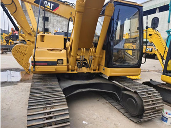 حفار زحاف CATERPILLAR 320BL: صورة 2