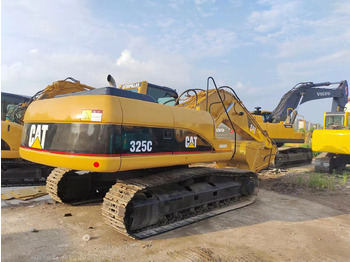 حفار زحاف CATERPILLAR 325C