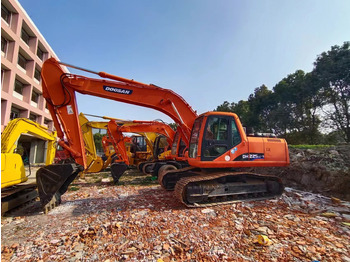 حفار زحاف DOOSAN DH225LC-7