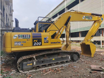 حفار زحاف KOMATSU PC200-8