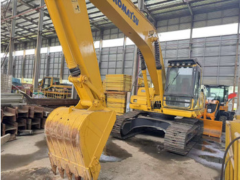 حفار زحاف KOMATSU PC200-8: صورة 5