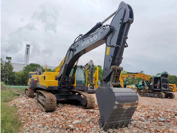 حفار زحاف VOLVO EC360