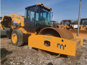 مدحلة ضاغطة XCMG XS263J