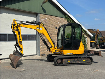 حفارة مُصَّغرة JCB 8050