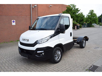 شاحنة جرار صغيرة IVECO Daily 35s21